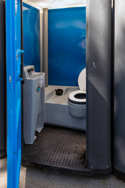 Best Portable toilet rental cost  in Delcambre, LA